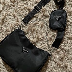Prada re edition 2005 bag